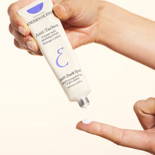 將圖片載入圖庫檢視器 煥采亮白煥膚晚霜 Brightening Peeling Night Cream